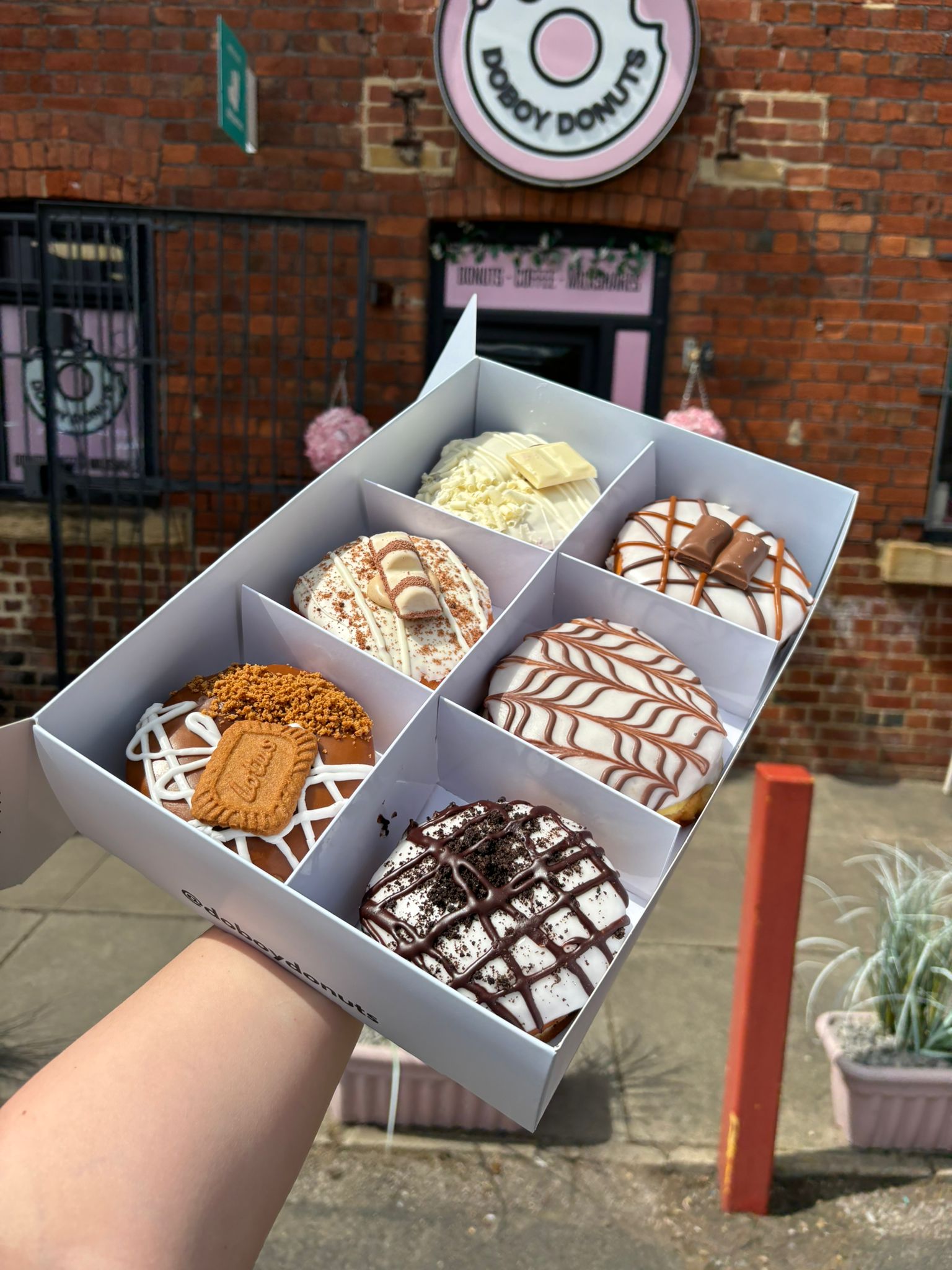 Box of 6 Filled Donuts