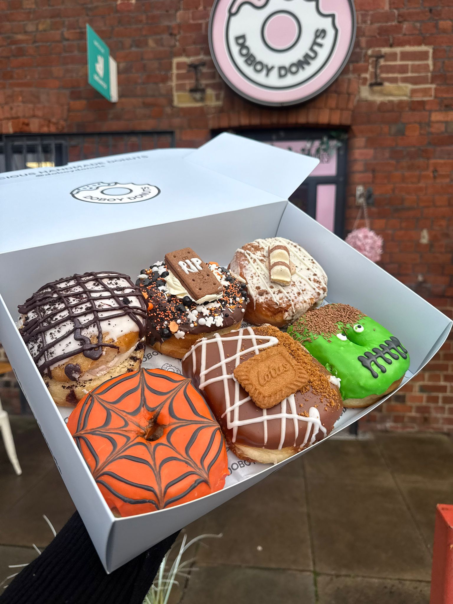 Box of 6 Donuts Halloween Special Edition