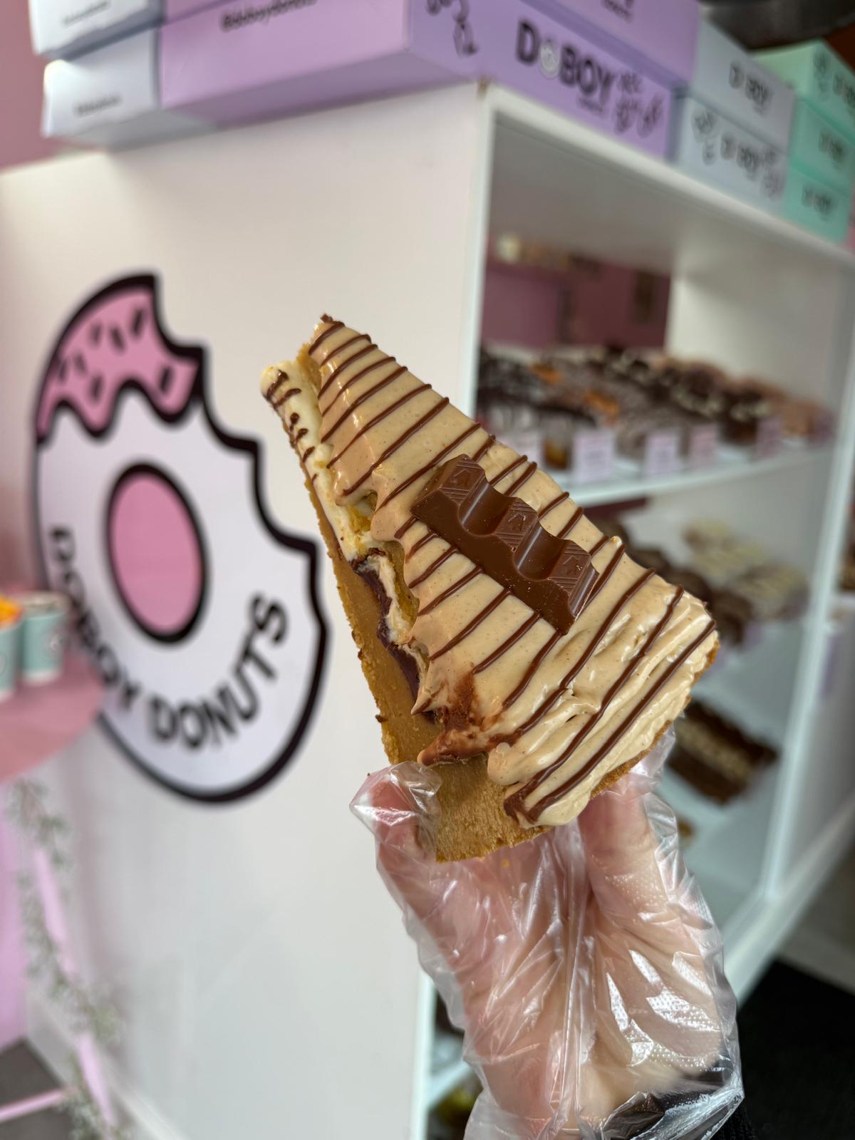 Nutella Kinder Cookie Pie