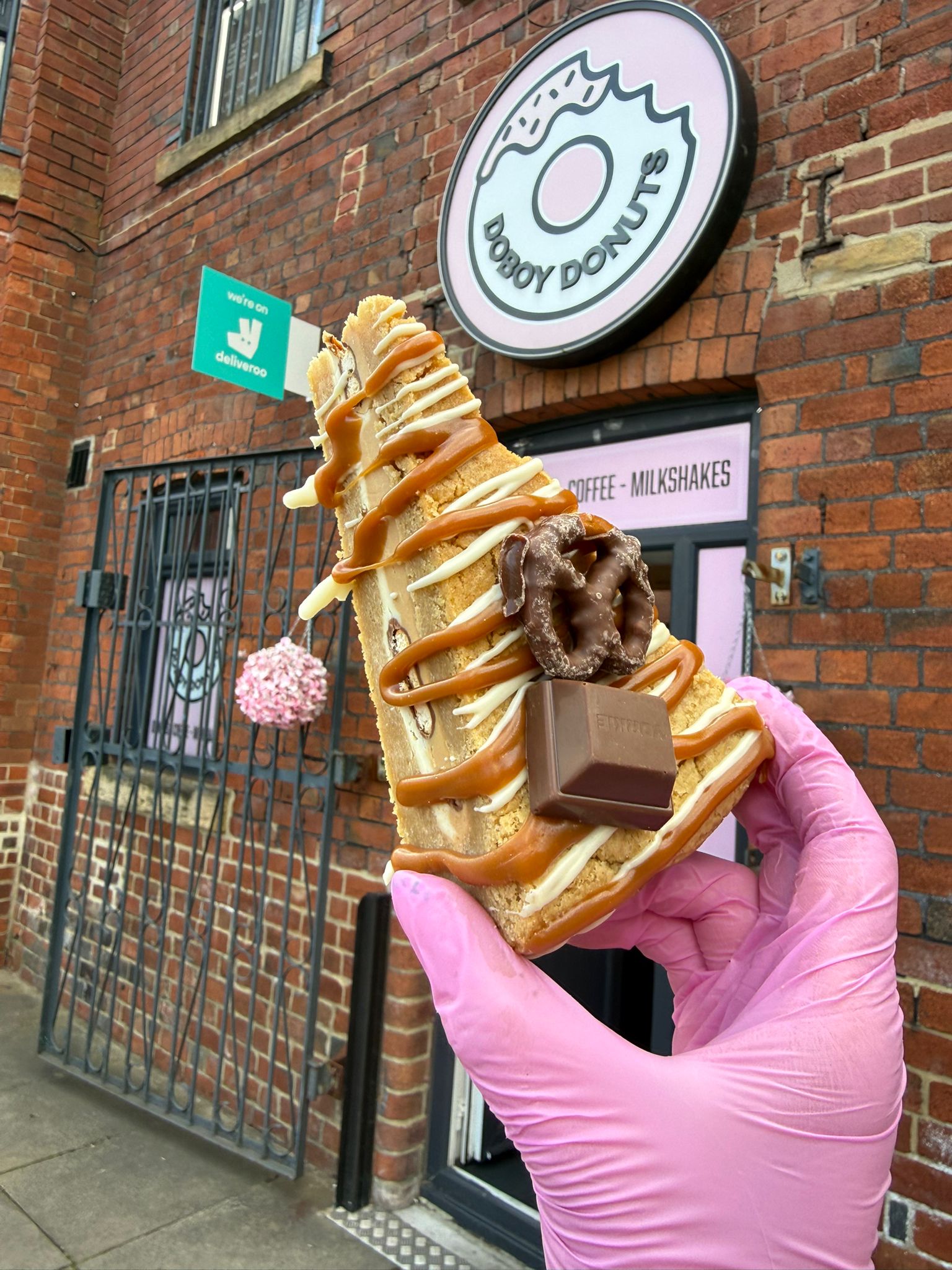 Salted Caramel Yorkie & Chocolate Pretzel Cookie Pie