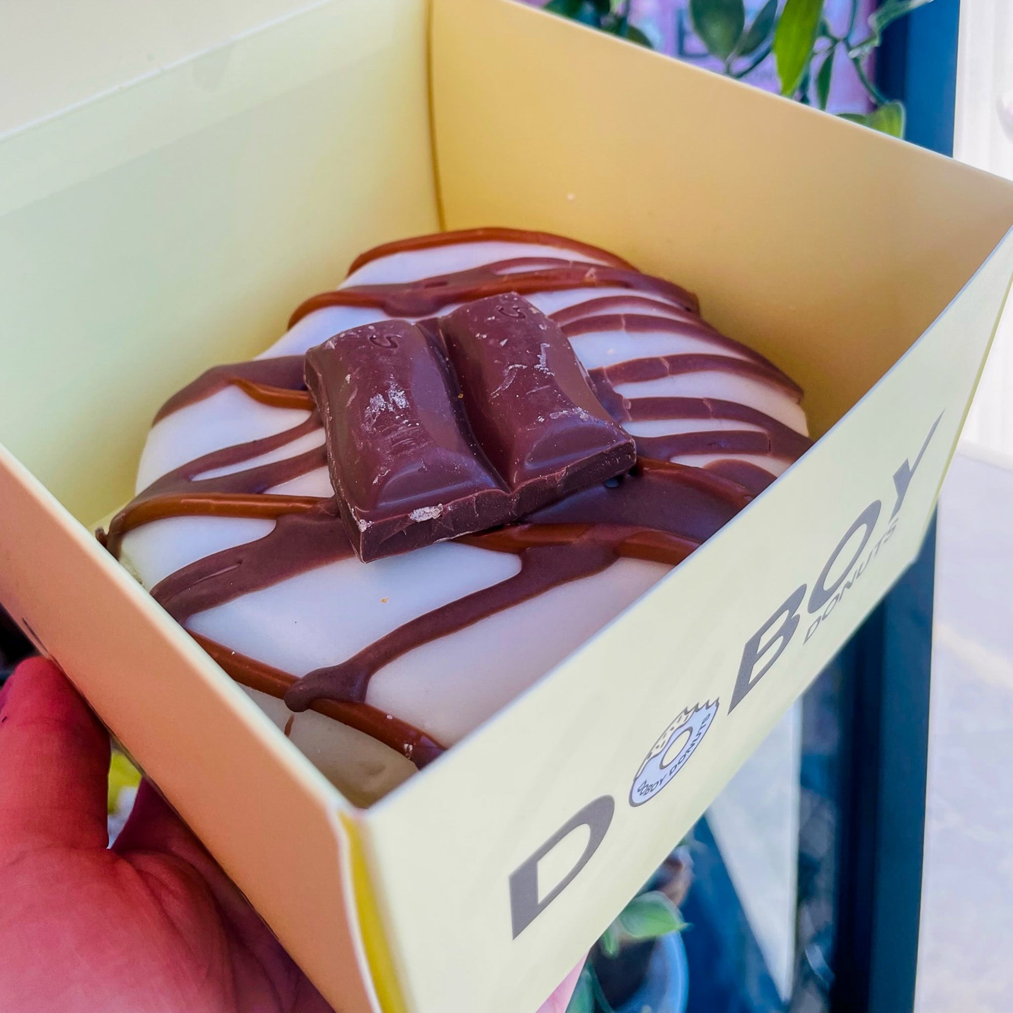 Galaxy Caramel Donut  (Vegetarian)