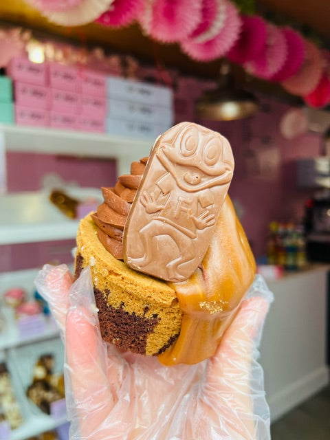 Fredo Caramel Filled Cookie Cup - In-Store Only